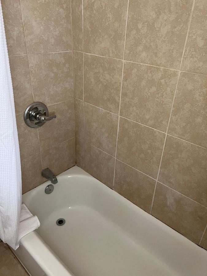 تلاهاسي Budget Inn المظهر الخارجي الصورة