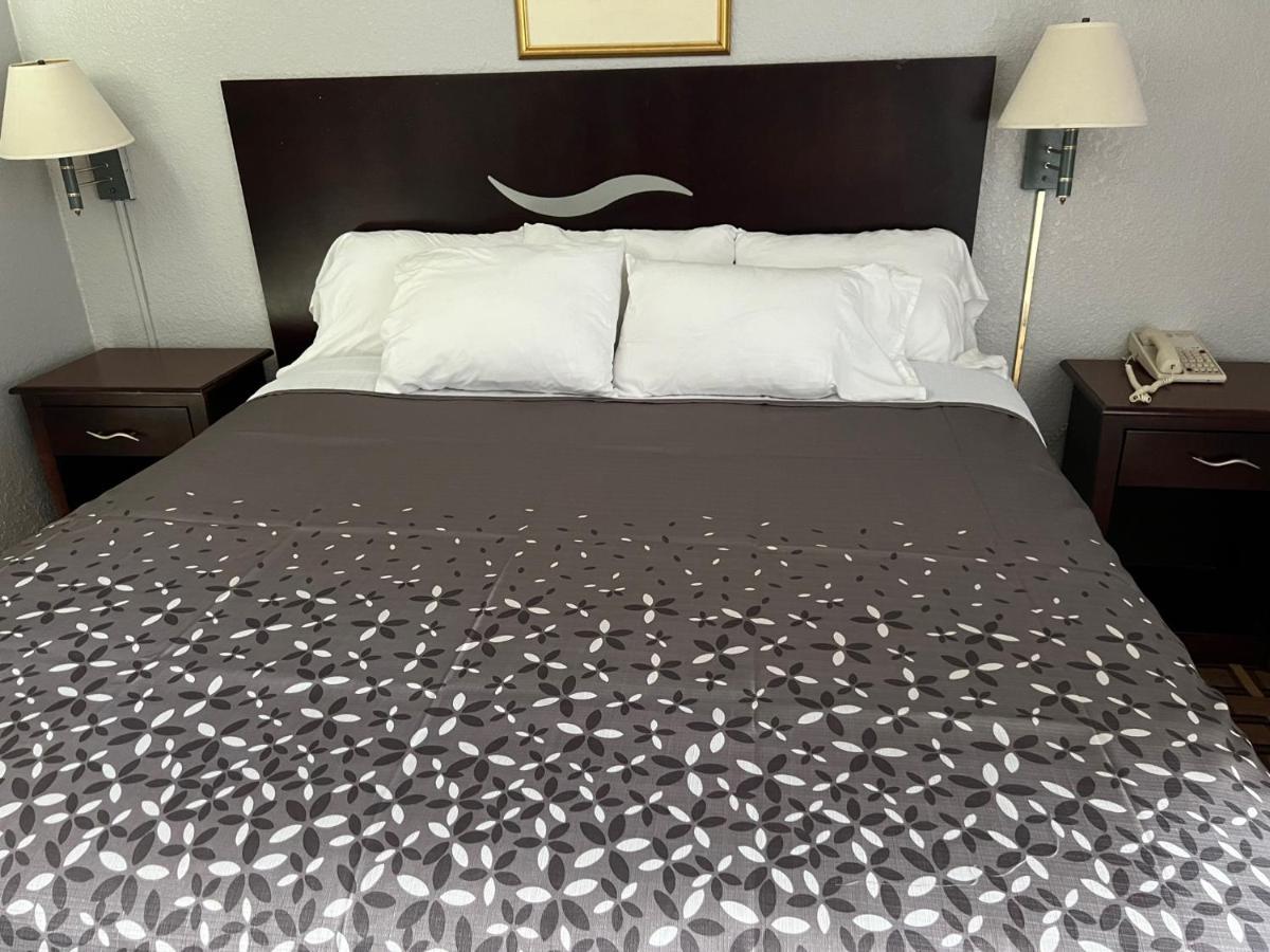 تلاهاسي Budget Inn المظهر الخارجي الصورة
