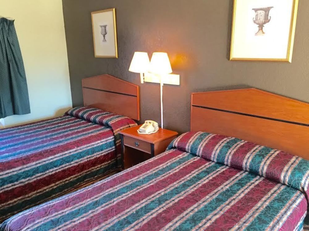 تلاهاسي Budget Inn المظهر الخارجي الصورة